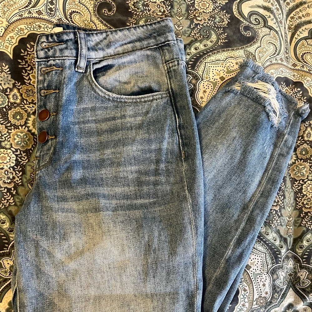 Pink Lily Cropped Pants